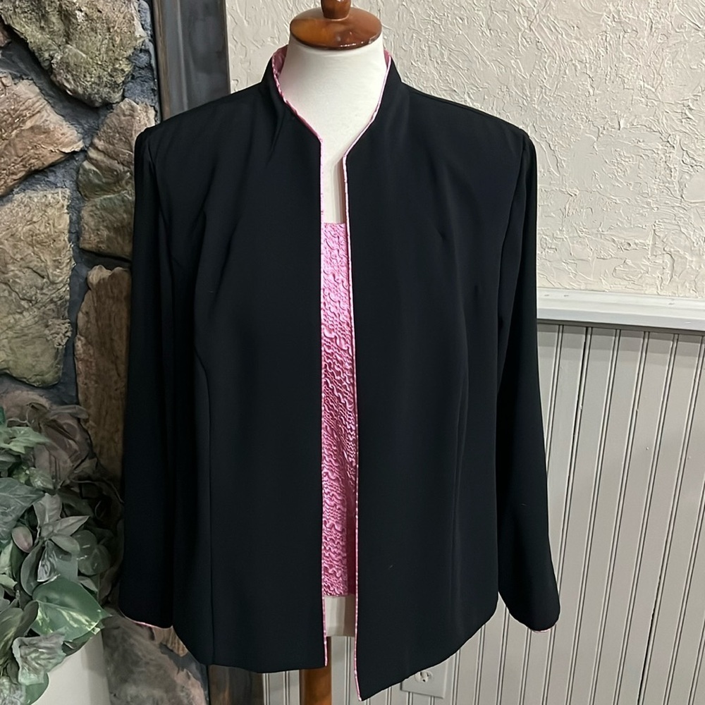 Dressbarn Woman 2 Piece Jacket